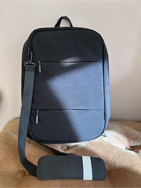 FWD On the Go Convertible Travel Backpack (Black)